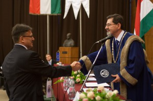 Címzetes egyetemi tanári címet kapott Dr. Kiss Róbert Gábor